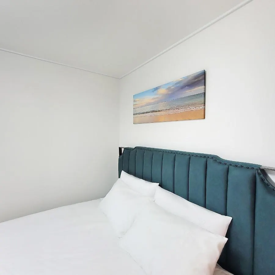 J Stay Pent House Busan 0*,